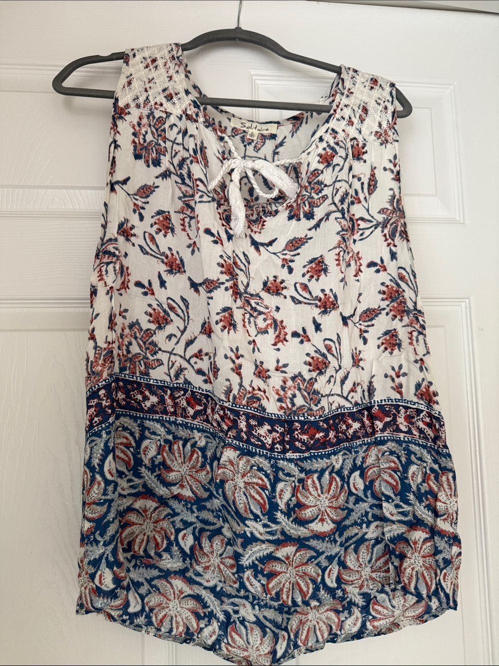 saltwater LUXE White Floral Tie-Front Sleeveless Camisole with Blue Border